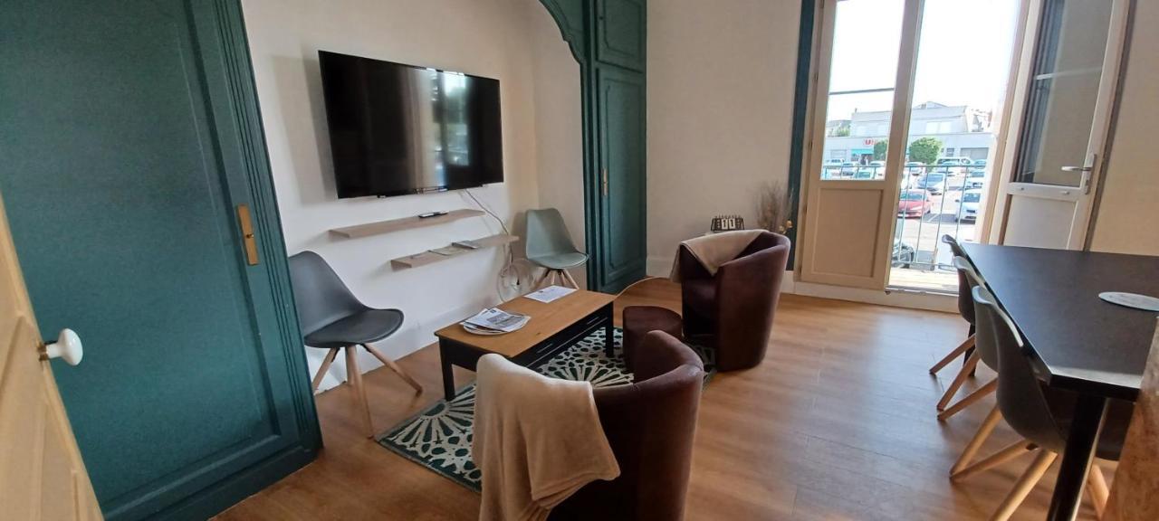Le Logis De La Place Thouars Eksteriør billede